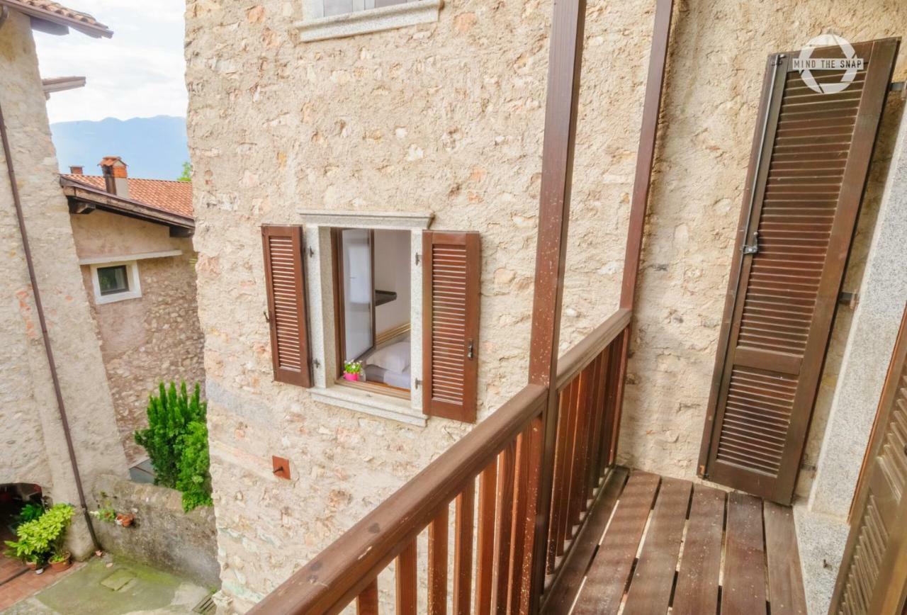 Appartamenti Frapporta Tenno Bagian luar foto