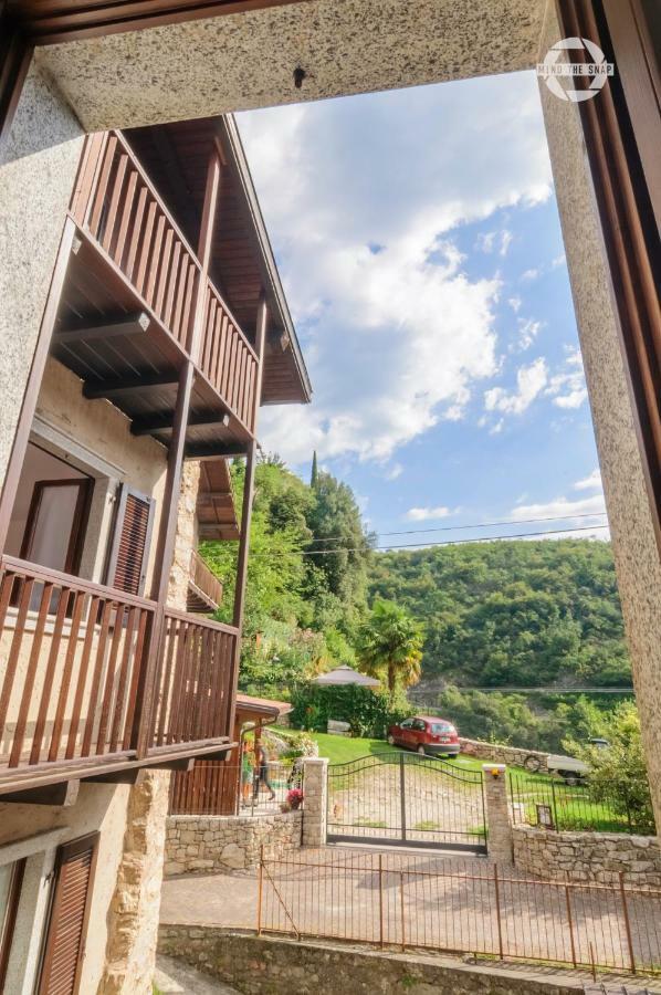 Appartamenti Frapporta Tenno Bagian luar foto