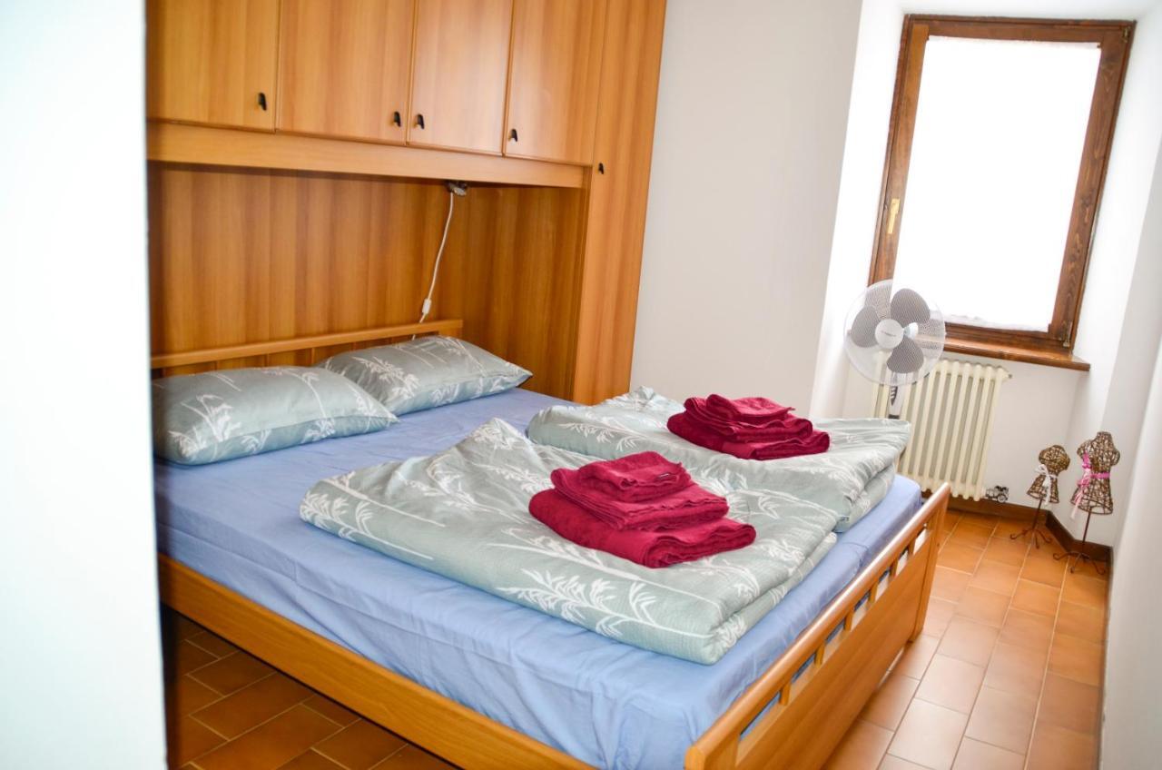 Appartamenti Frapporta Tenno Bagian luar foto